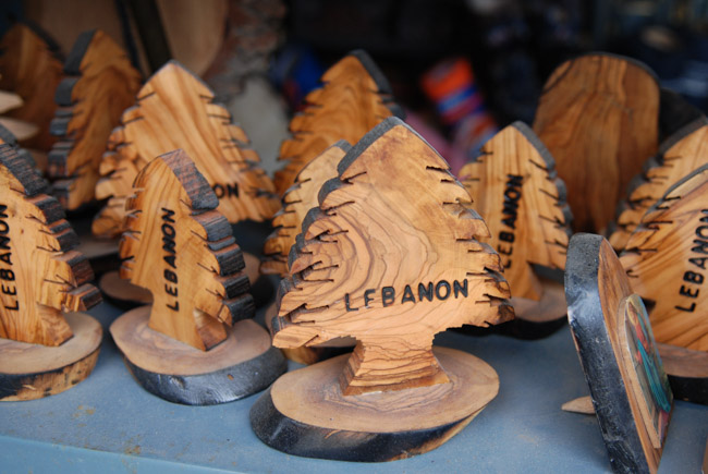 Сувениры из Ливана: ливанский кедр, резьба по дереву