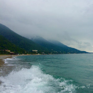 Море и пляж, Гагры
