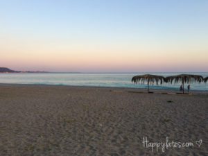 Море и пляж, Гагры