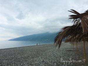 Море и пляж, Гагры