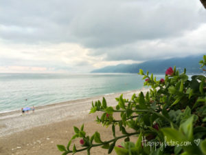 Море и пляж, Гагры