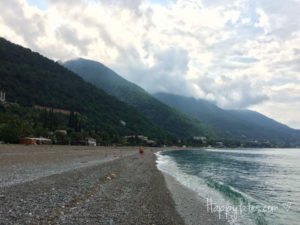 Море и пляж, Гагры