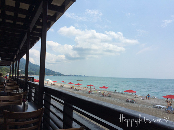 Море и пляж, Гагры