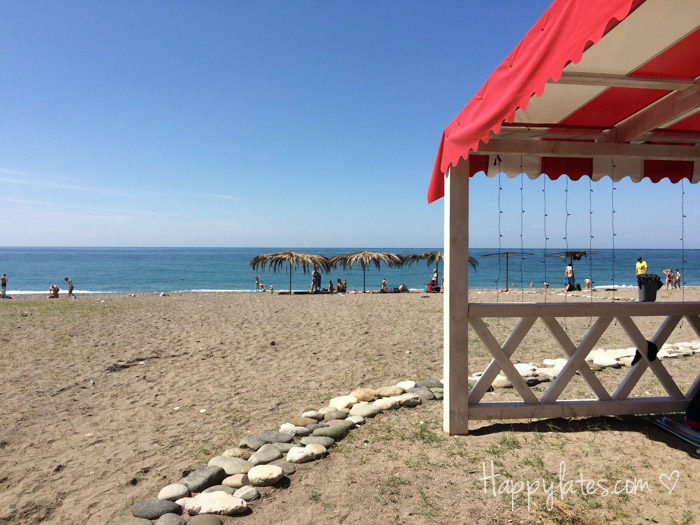 Море и пляж, Гагры