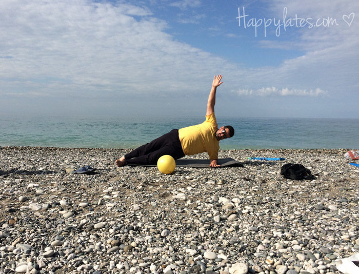 Пилатес у моря, Абхазия, Гагры, пляж Happylates